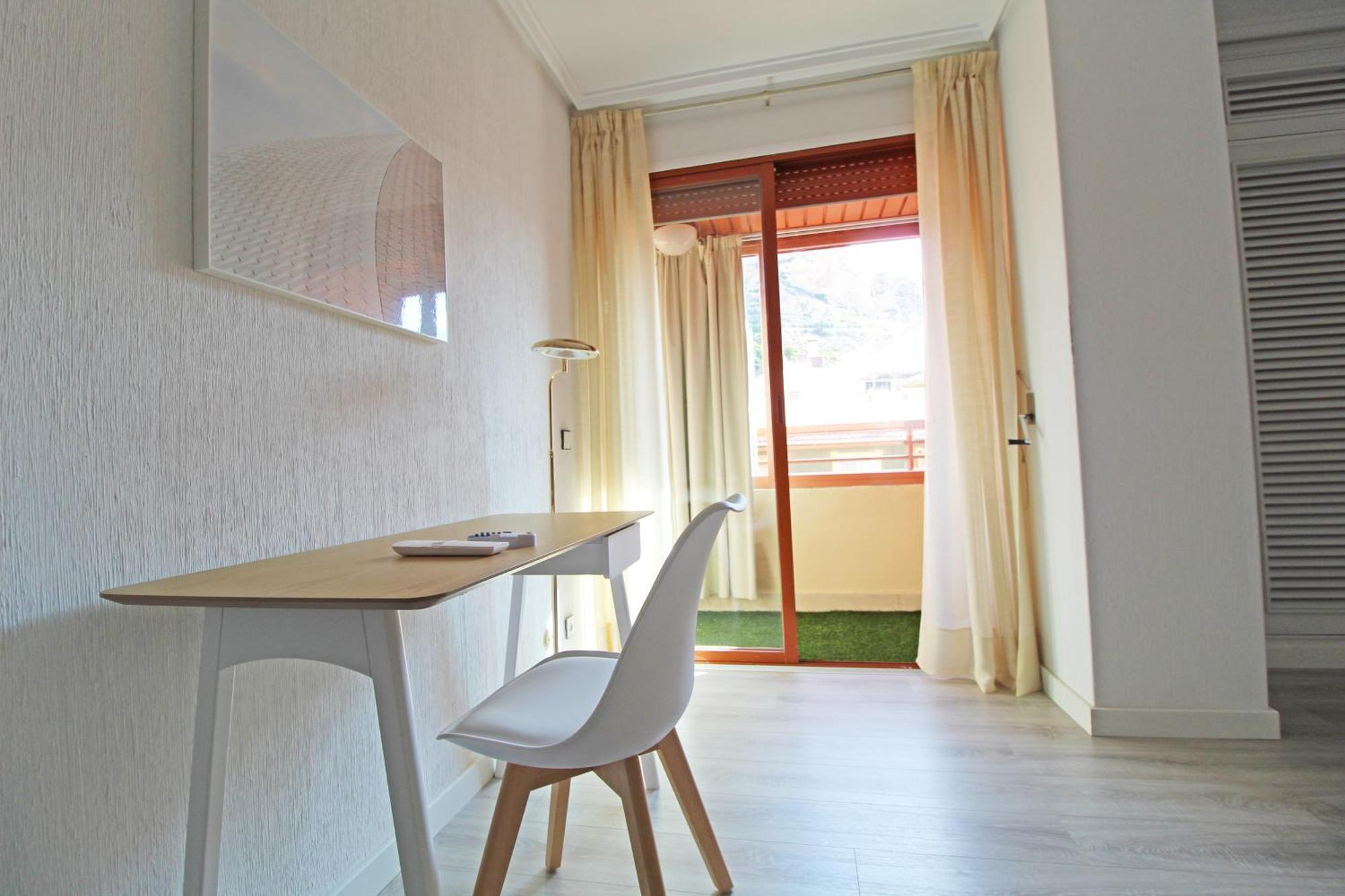 Castle Views. Terrace. Design Style. Ac. Wifi. Refurbished. Supercentric. Apartment Аликанте Екстериор снимка