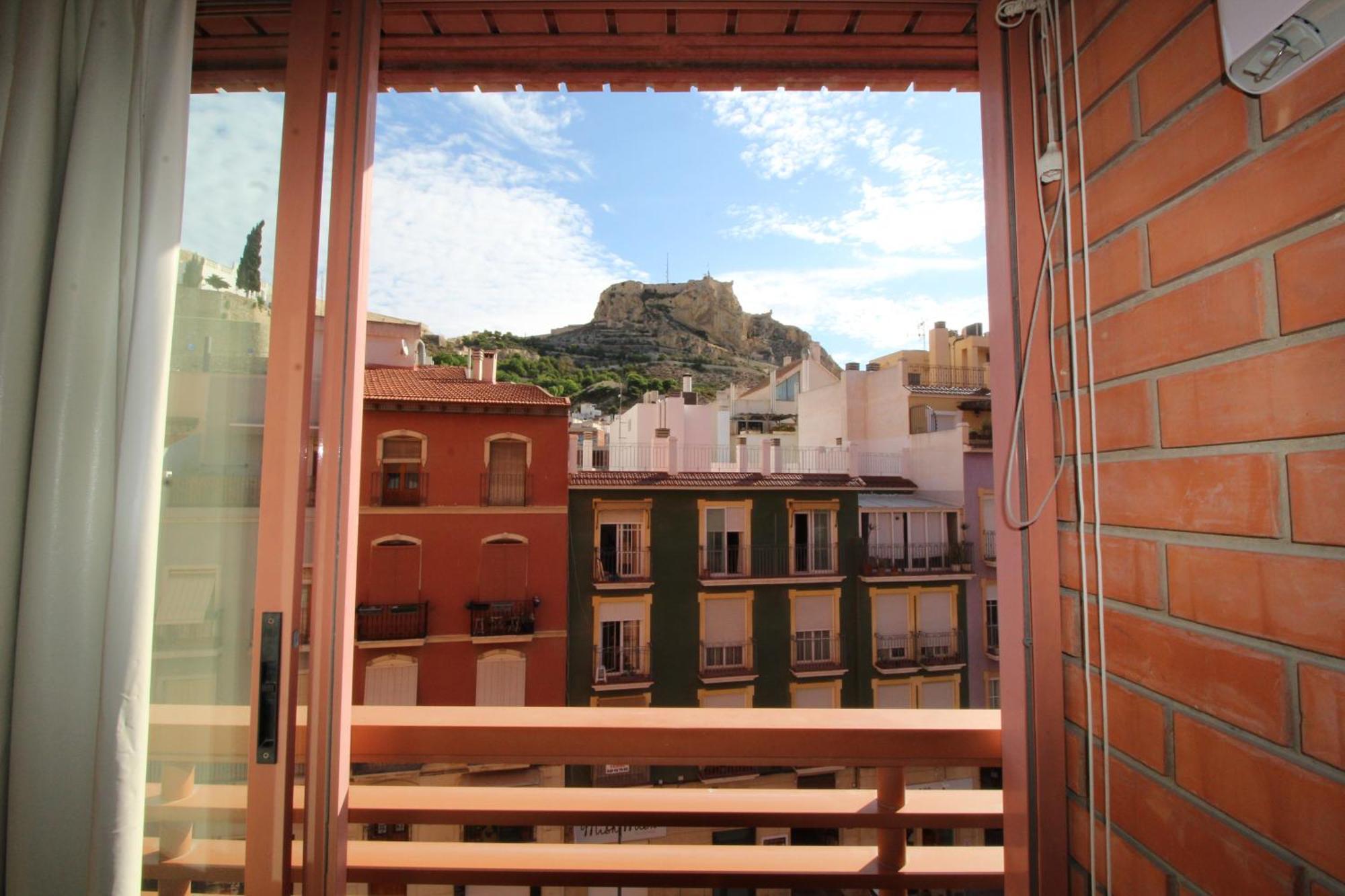Castle Views. Terrace. Design Style. Ac. Wifi. Refurbished. Supercentric. Apartment Аликанте Екстериор снимка